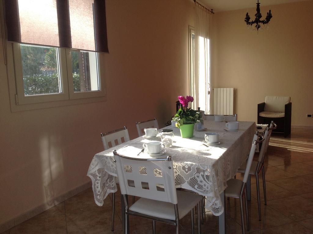 Agriturismo Da Lui Bordighera Δωμάτιο φωτογραφία